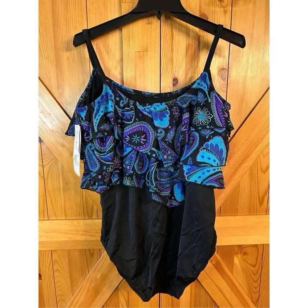 Studio Works one piece swimsuit size 20W nwt (0808)￼